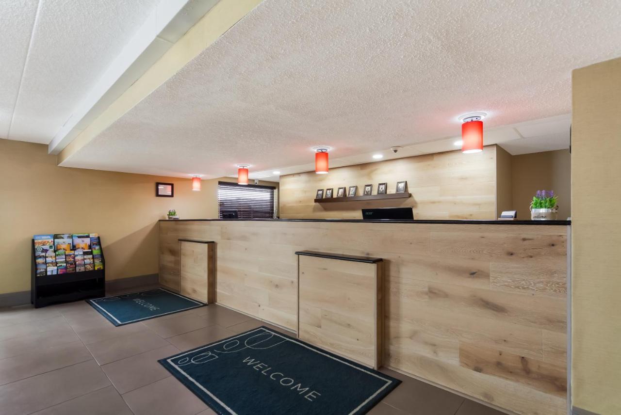 Wingate By Wyndham Airport East Lincoln