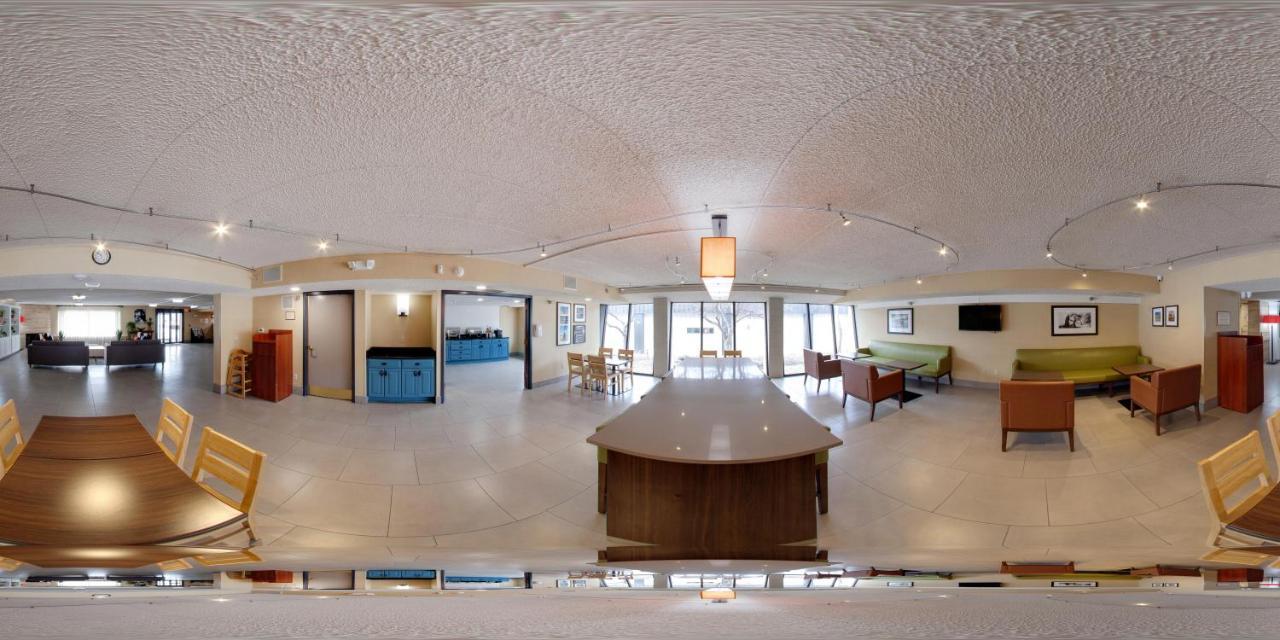 Hotel Wingate By Wyndham Airport East Lincoln