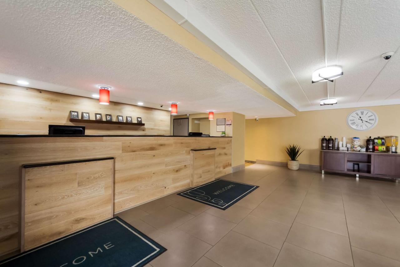 Wingate By Wyndham Airport East Lincoln