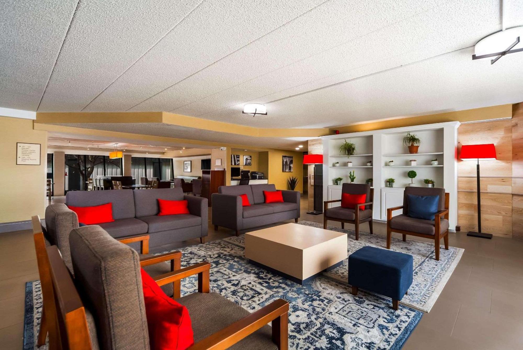 Hotel Wingate By Wyndham Airport East