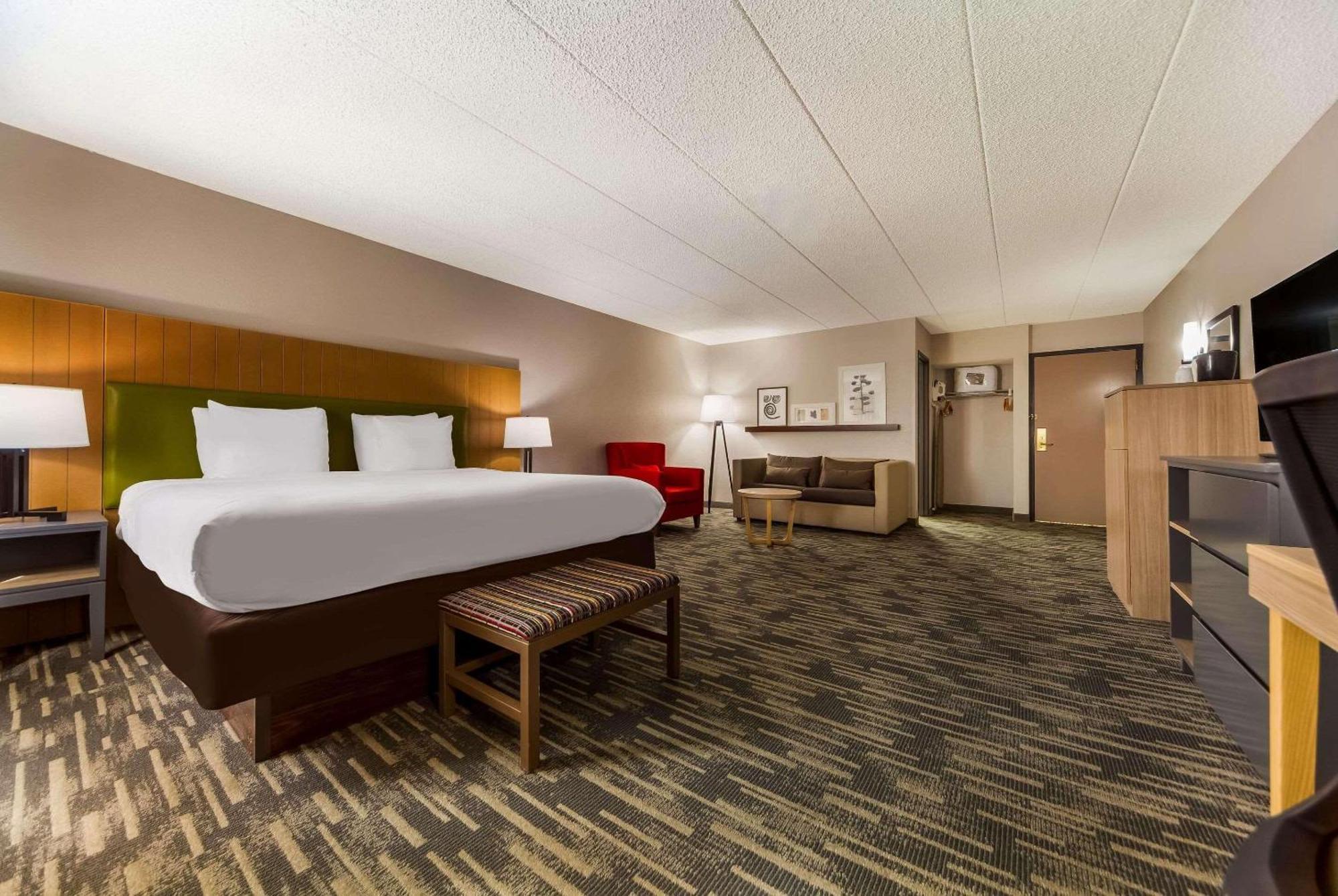 Hotel Wingate By Wyndham Airport East