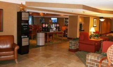 Hotel Wingate By Wyndham Airport East Lincoln
